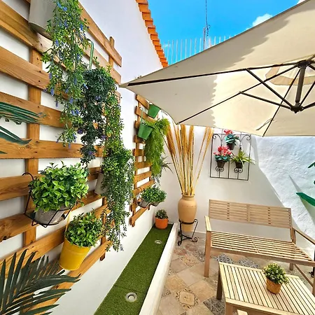 De La Huerta Apart Otel Alicante